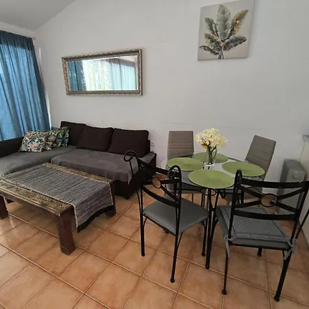 Apartamento Paradero Las Americas Con Jardin *